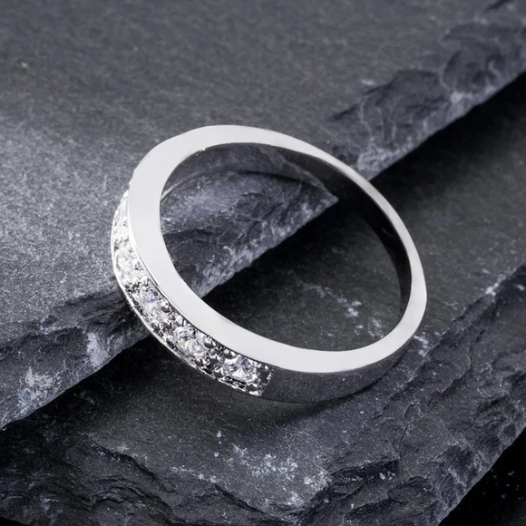 ⚡  925 Silver Plated Sparkling CZ Wedding Couple Ring, FB16FA1080 - Picture 1 of 7
